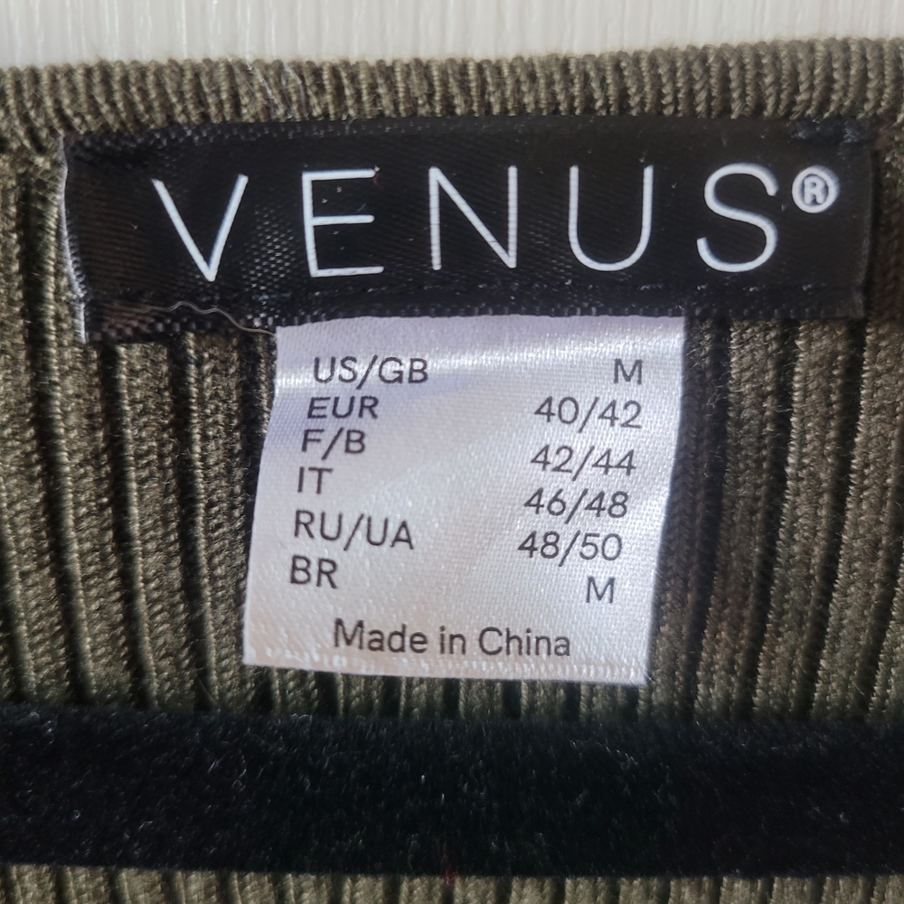VENUS Olive Ribbed V-Neck Sweater - Picture 3 of 4